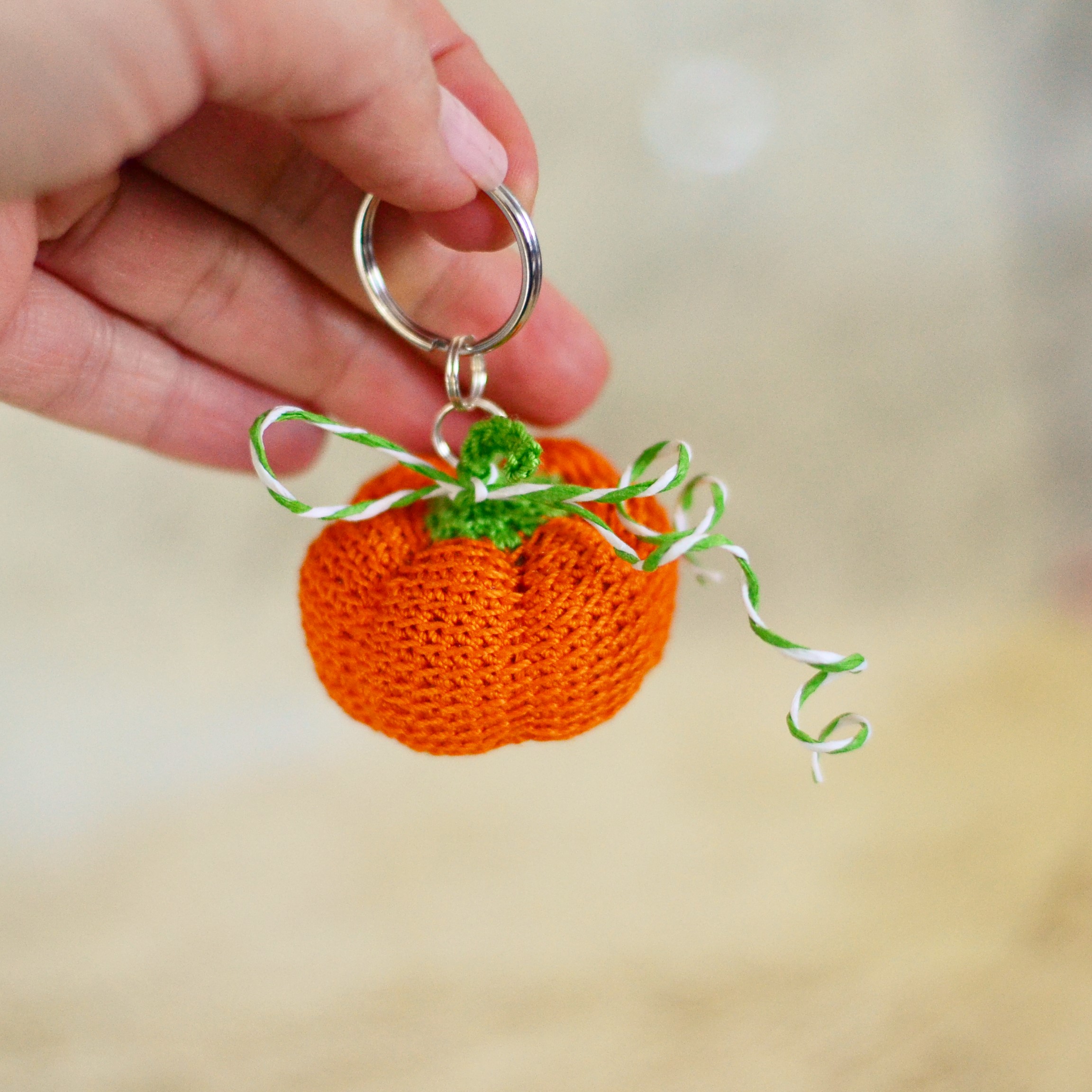 Mini Pie Keychain 🥧 : r/crochet